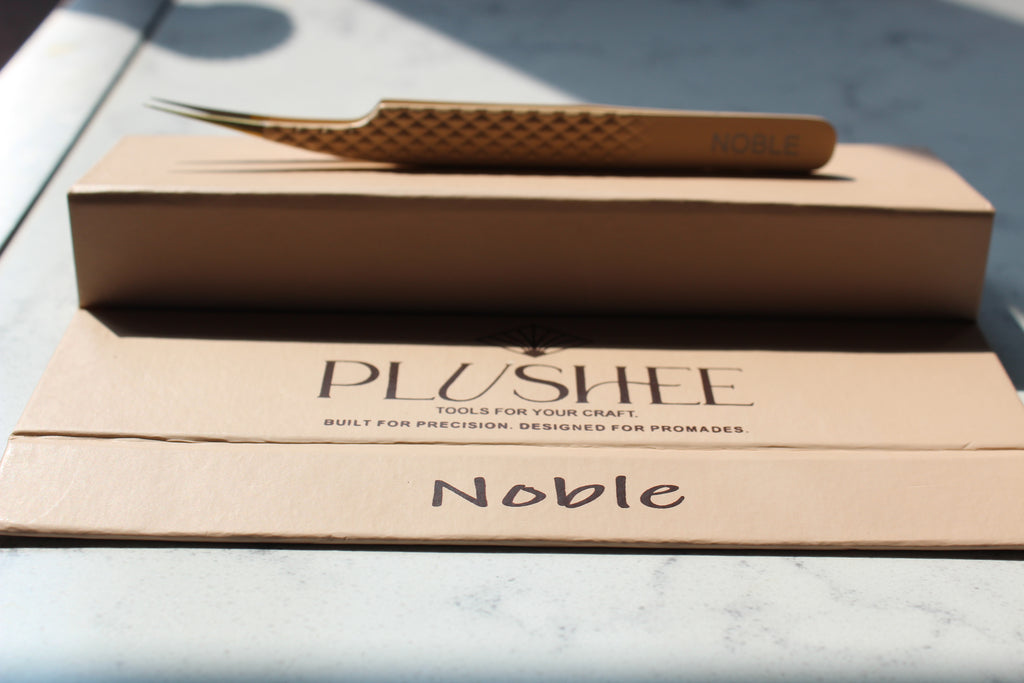 NOBLE – Élégante et sophistiquée, pour un travail de pro