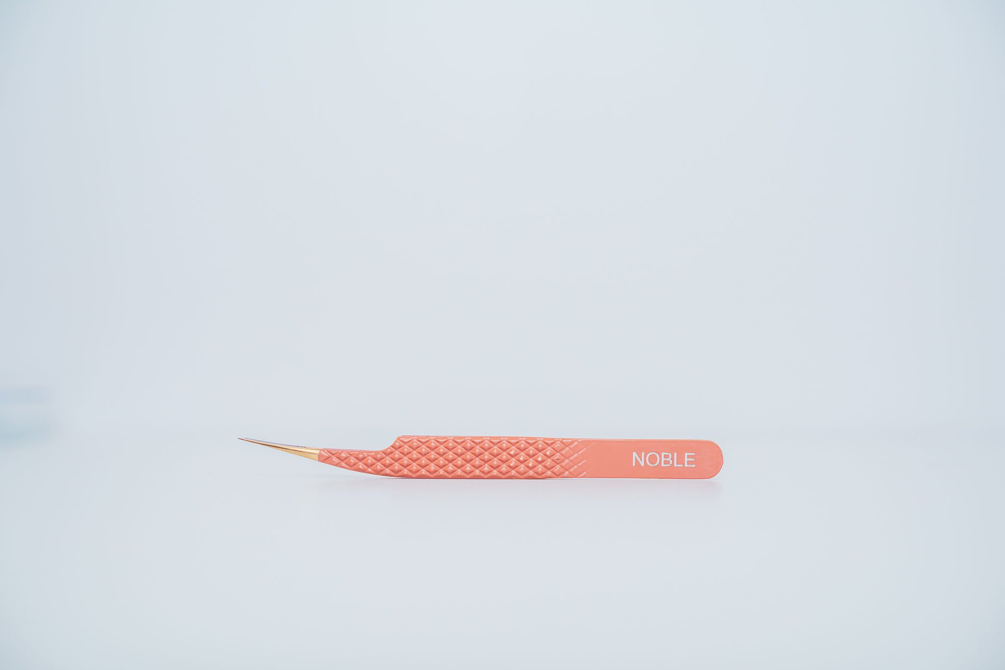 NOBLE – Élégante et sophistiquée, pour un travail de pro