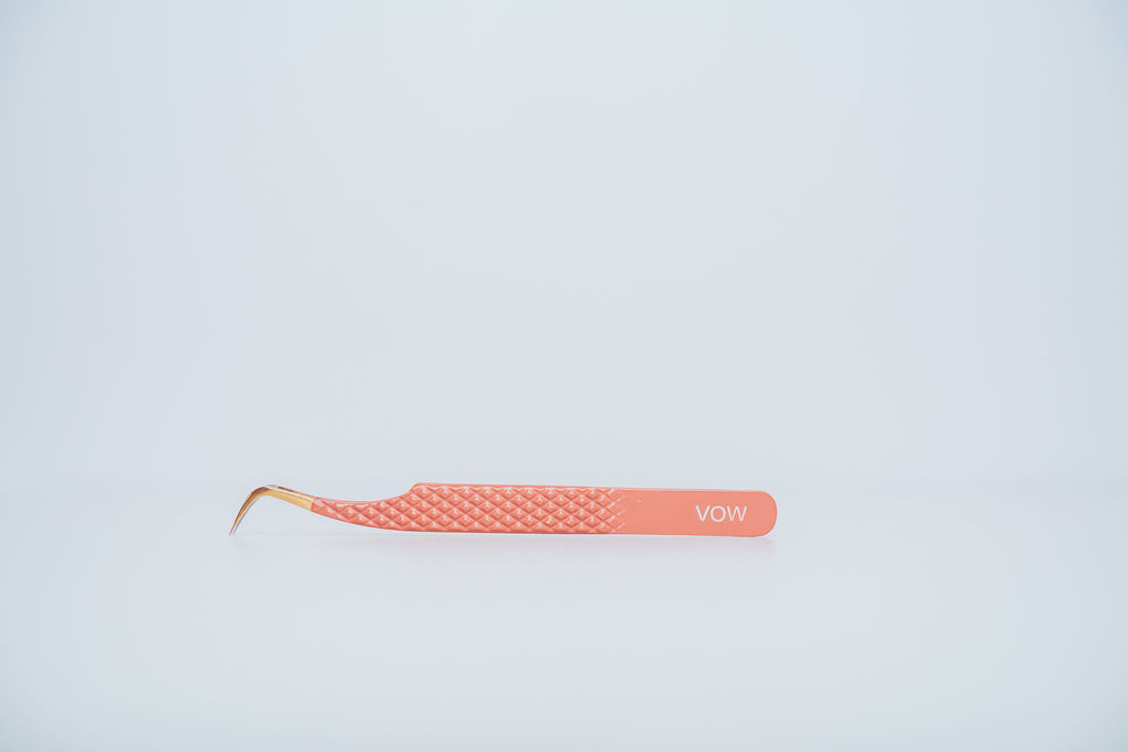 VOW — Douce, stable, rassurante.